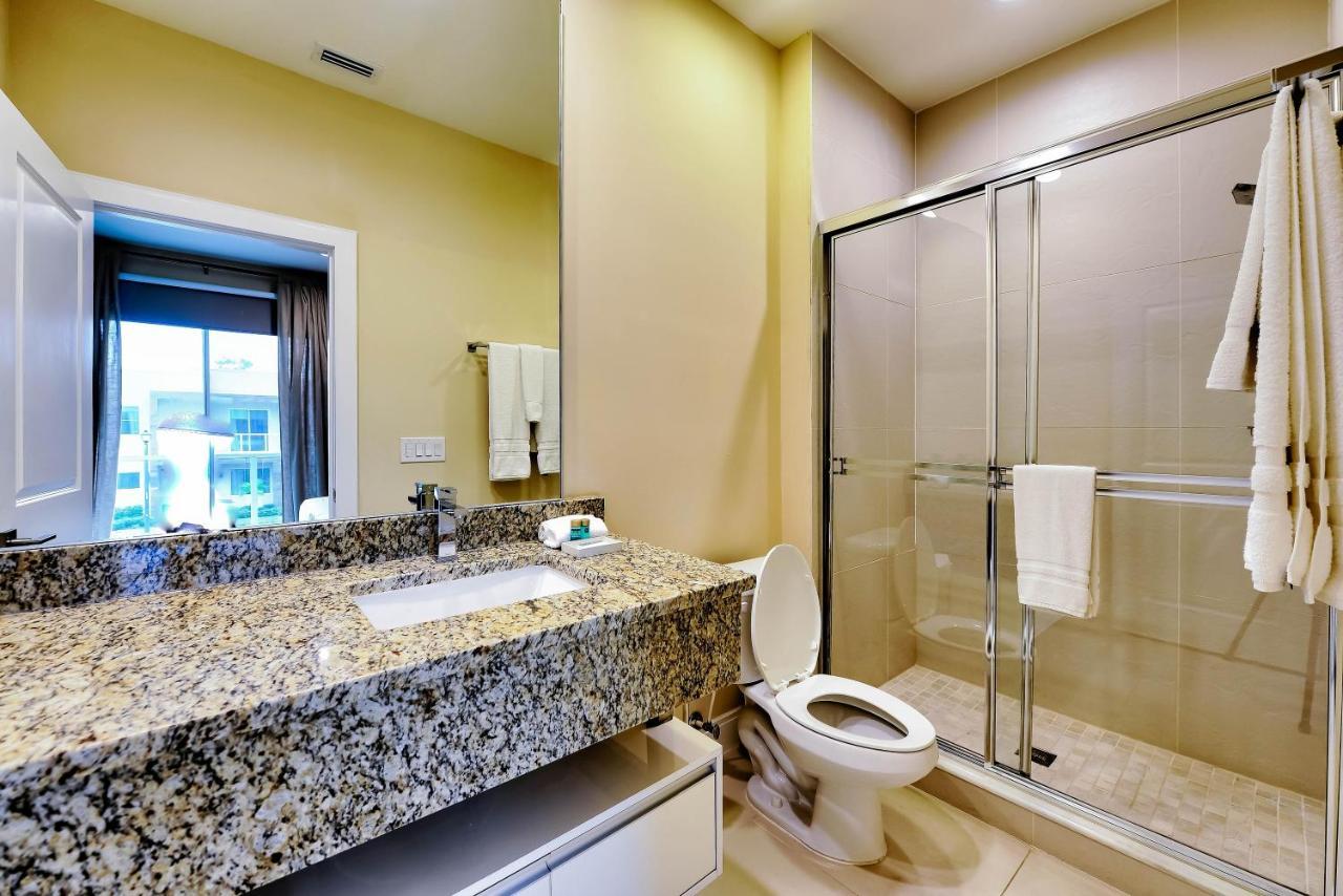 Beautiful Townhome Overlooking The Lake And The Pool 奥兰多 外观 照片